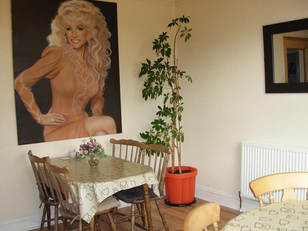 Garden Gate Guest House Честър Екстериор снимка